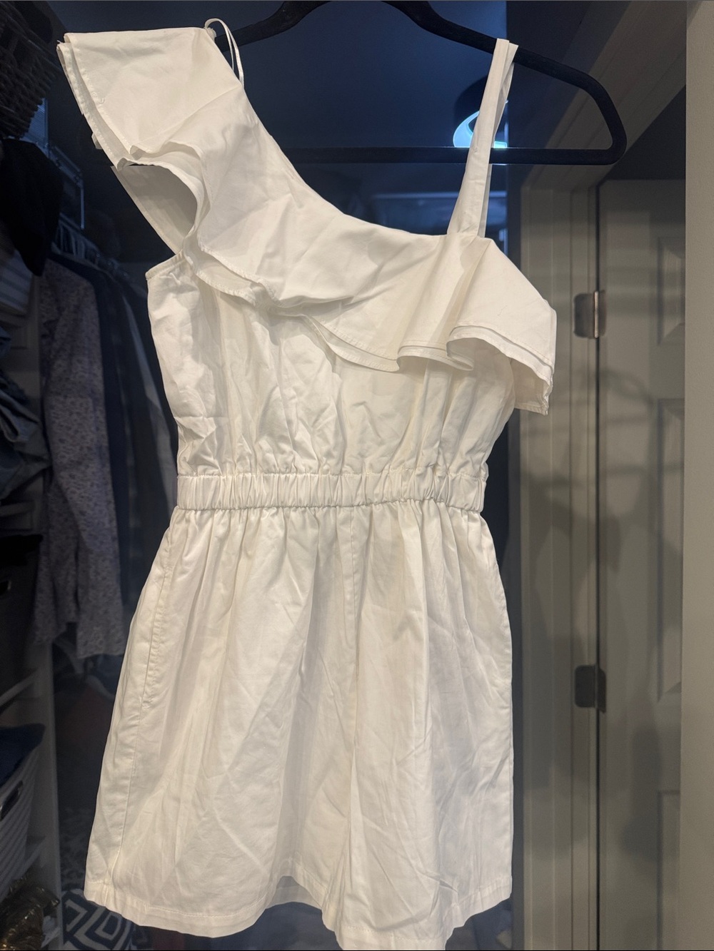 Francesca's Collections White One-Shoulder Ruffle Romper